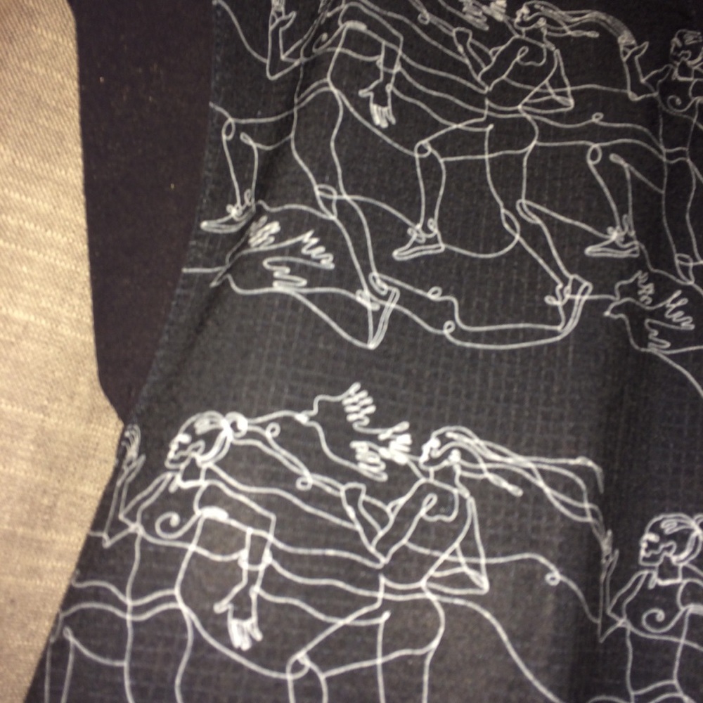 Oiselle running shirt size medium NWOT - Picture 3 of 5